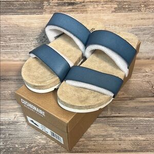 Cushionaire Jaimy Two Band Footbed Sandal in Blue New!